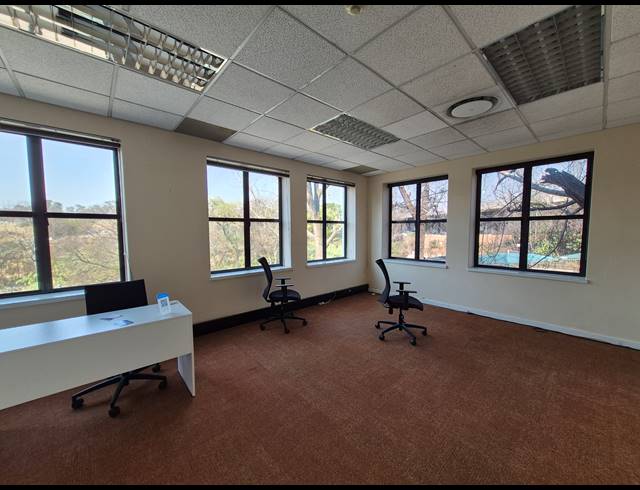 1,276M² OFFICE TO LET IN SANDTON CENTRAL
